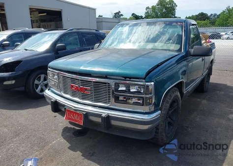 1995 GMC Sierra C1500 z USA, uszkodzony, nr VIN 1GTEC14H2SZ561267
